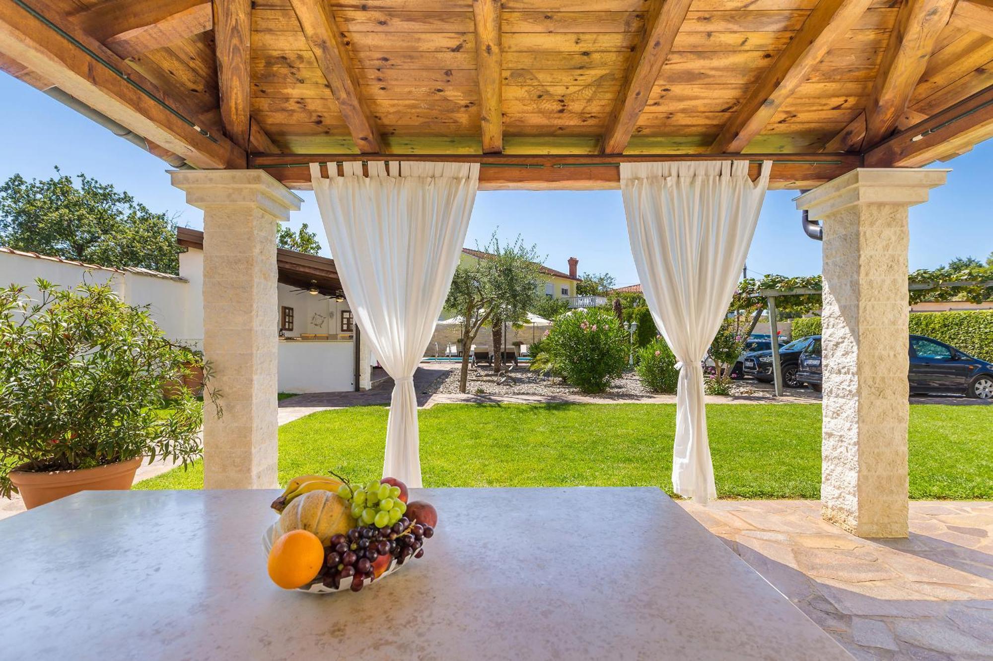 Guest House Antonella Malinska Exterior foto